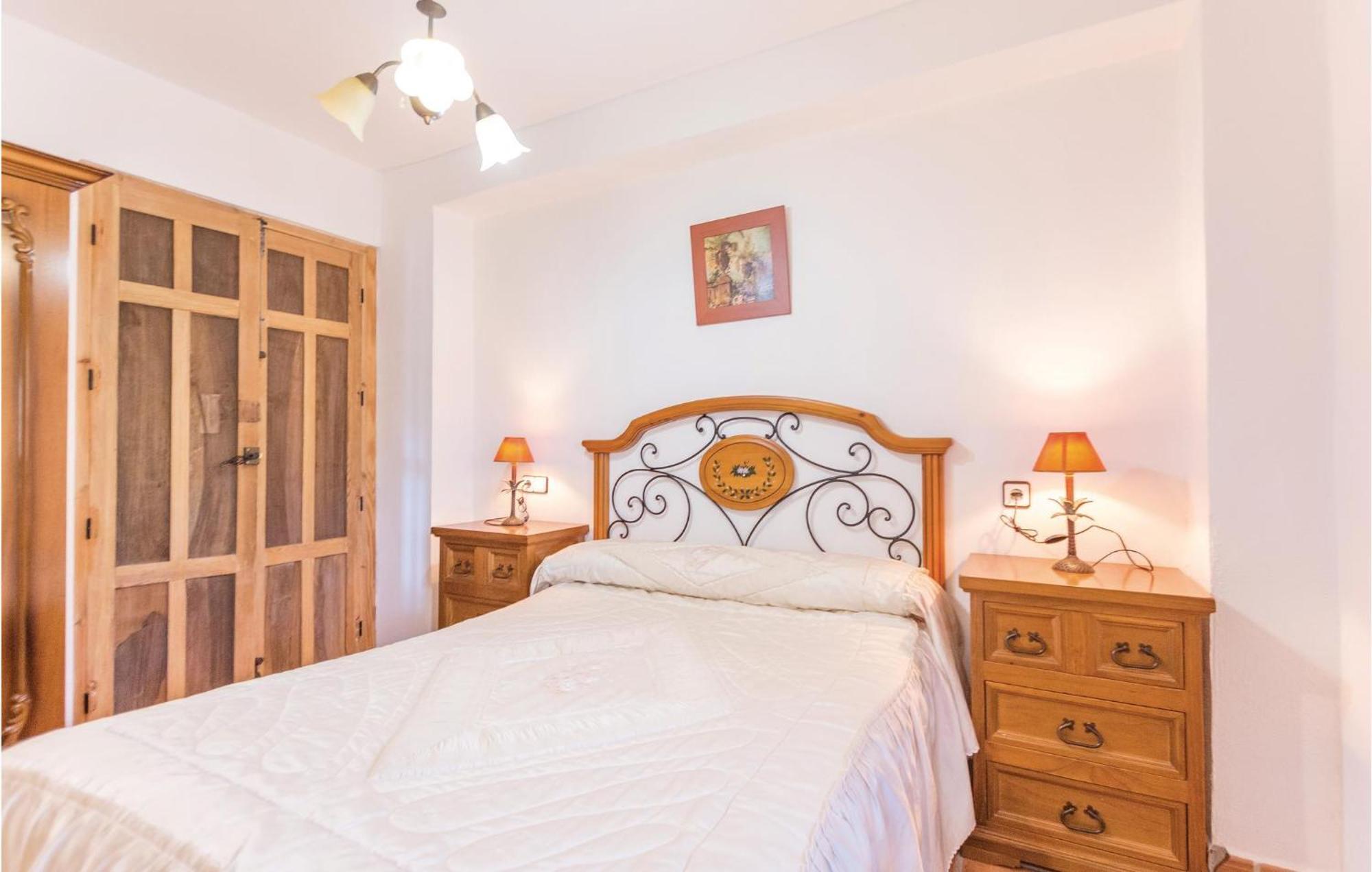 8 Bedroom Lovely Home In Iznájar エクステリア 写真