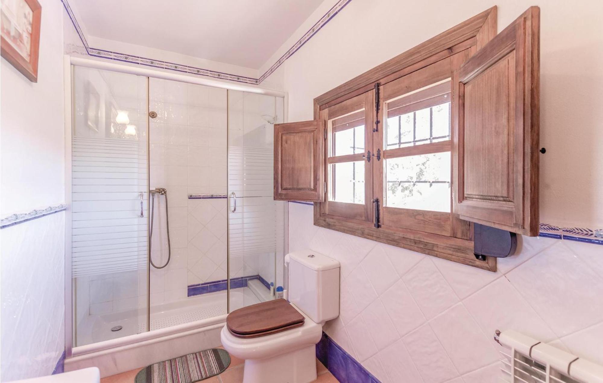 8 Bedroom Lovely Home In Iznájar エクステリア 写真