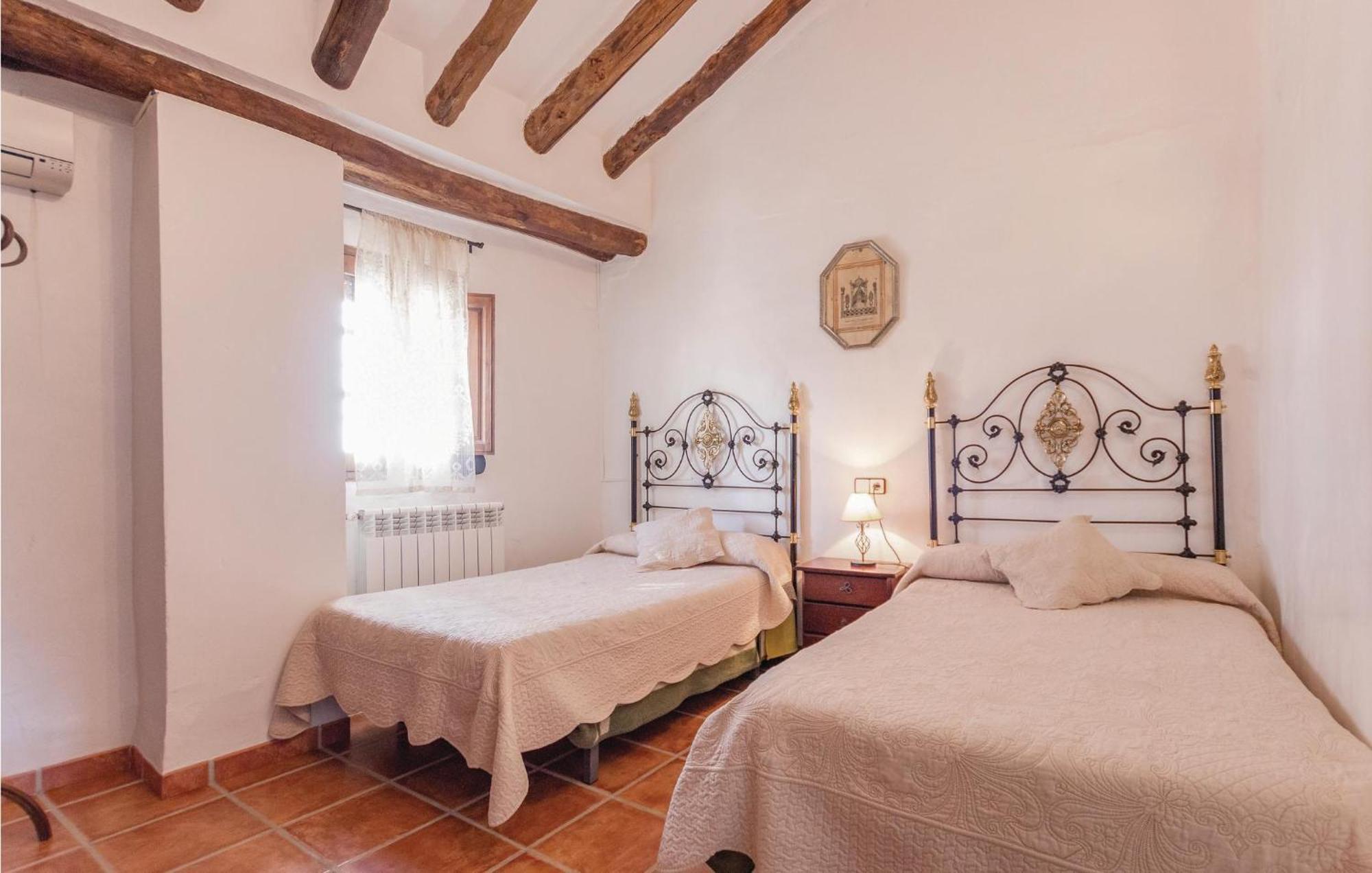 8 Bedroom Lovely Home In Iznájar エクステリア 写真