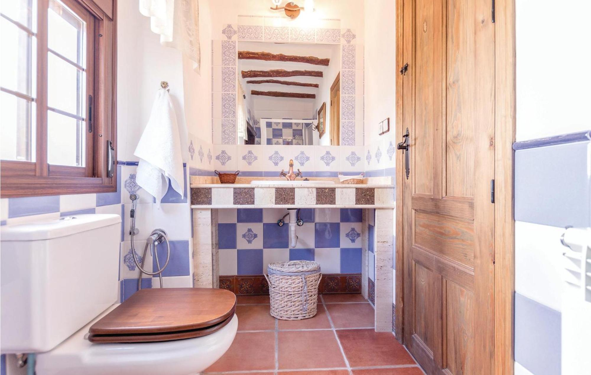 8 Bedroom Lovely Home In Iznájar エクステリア 写真